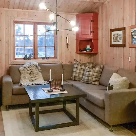 3 Bedroom Cozy In *